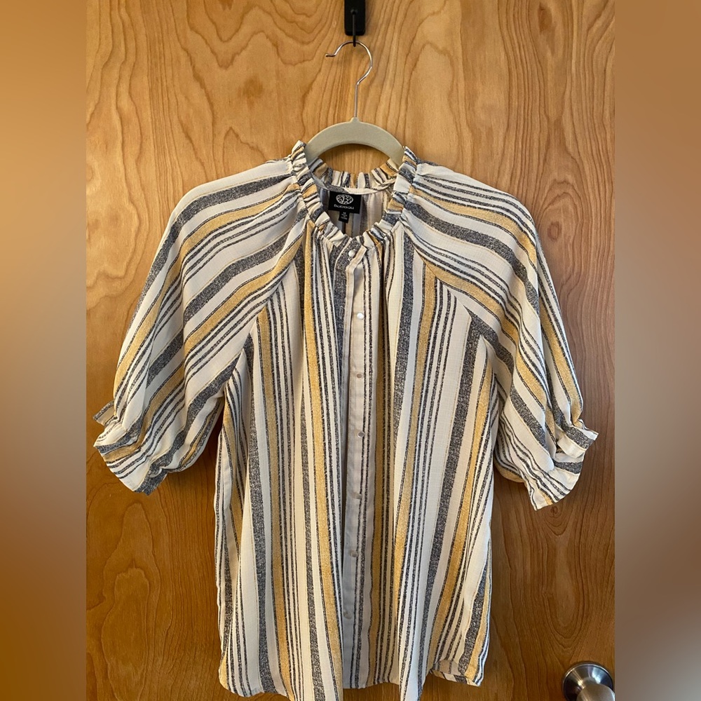 Bobeau Blouse With Chalky Stripe Print with gathered accent at neck and sleeves